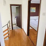 3 Bedroom Beautiful In Jadranovo