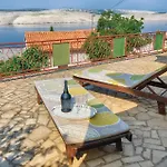 3 Bedroom Beautiful In Casa vacanze