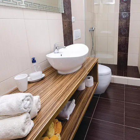 펜션 3 Bedroom Beautiful In *