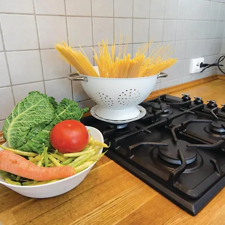 3 Bedroom Beautiful In Jadranovo