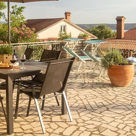3 Bedroom Beautiful In * Jadranovo