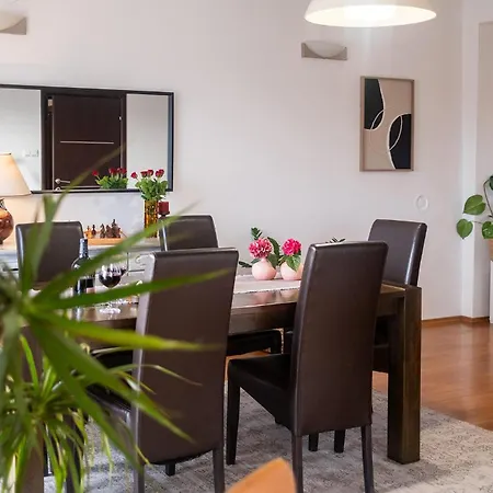 3 Bedroom Beautiful In Casa vacanze