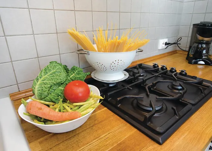 3 Bedroom Beautiful In 자드라보노