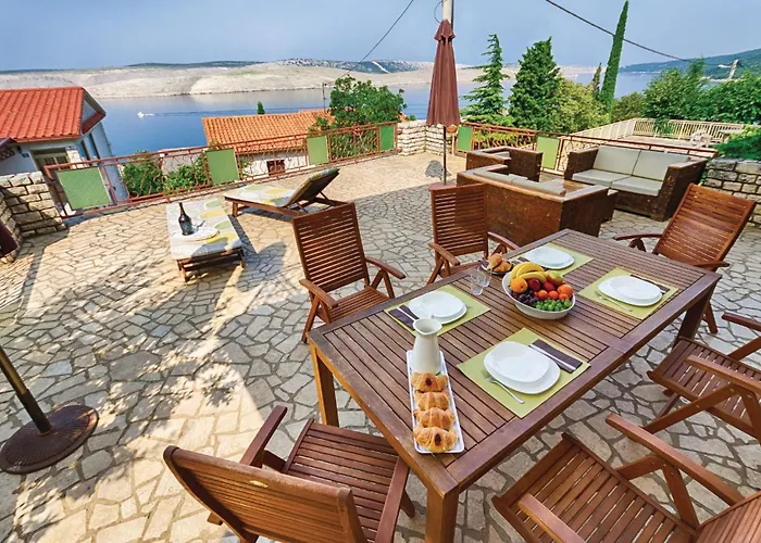 3 Bedroom Beautiful In *