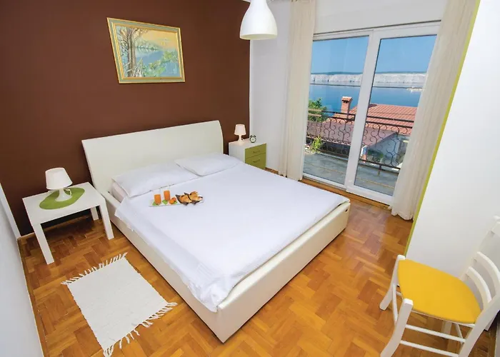 펜션 3 Bedroom Beautiful In *